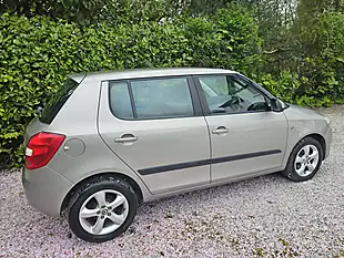 Used 2011 Skoda Fabia Se Beige - Interior and Exterior details 4