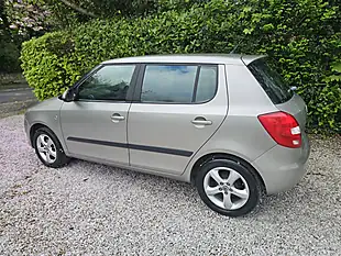 Used 2011 Skoda Fabia Se Beige - Interior and Exterior details 5