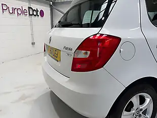 Used 2011 Skoda Fabia Se White - Interior and Exterior details 3