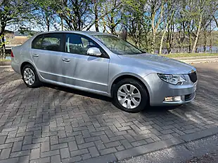 Used 2011 Skoda Superb S Silver - Interior and Exterior details 3