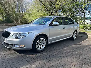 Used 2011 Skoda Superb S Silver - Interior and Exterior details 8