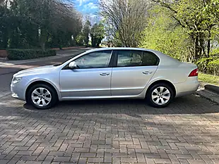 Used 2011 Skoda Superb S Silver - Interior and Exterior details 9