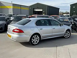Used 2011 Skoda Superb Se Plus Silver - Interior and Exterior details 11