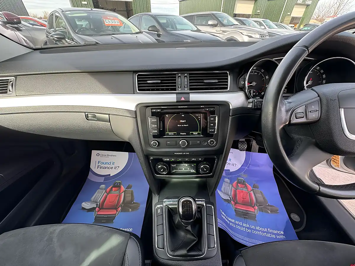 Used 2011 Skoda Superb Se Plus Silver - Interior and Exterior details 13