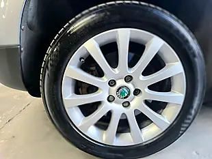 Used 2011 Skoda Yeti Elegance Blue - Interior and Exterior details 10