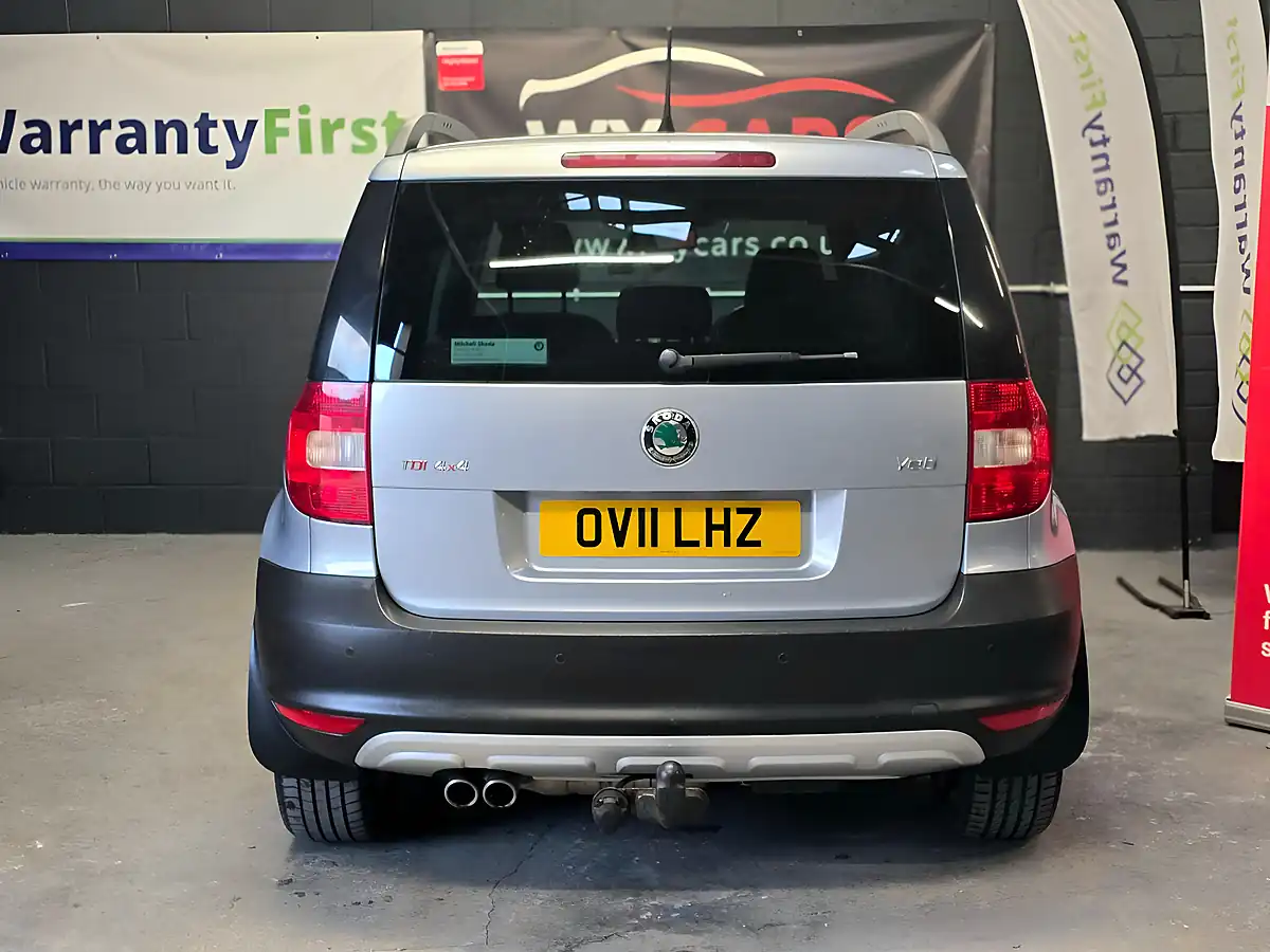 Used 2011 Skoda Yeti Elegance Blue - Interior and Exterior details 6