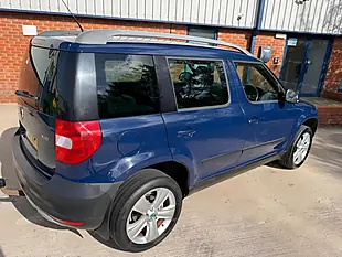 Used 2011 Skoda Yeti Se Blue - Interior and Exterior details 16