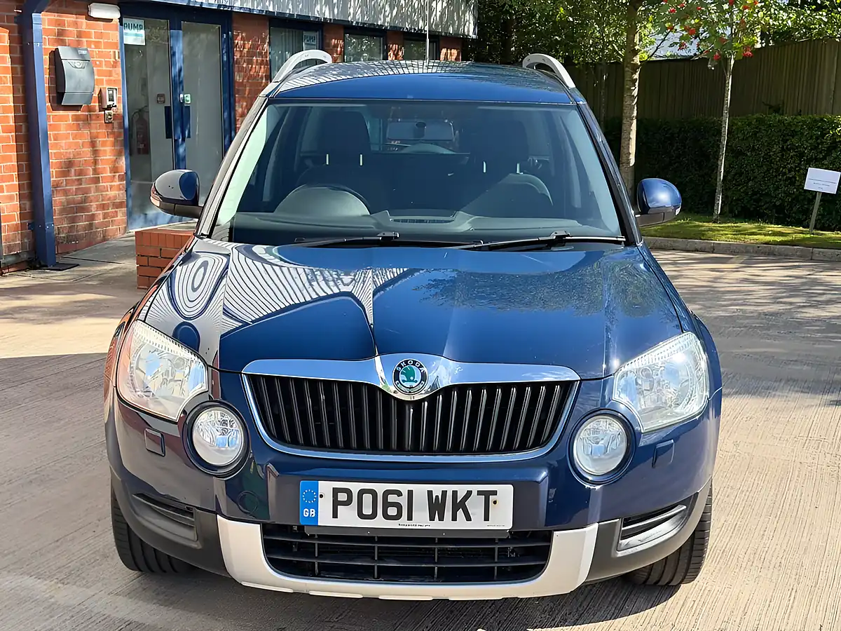 Used 2011 Skoda Yeti Se Blue - Interior and Exterior details 8