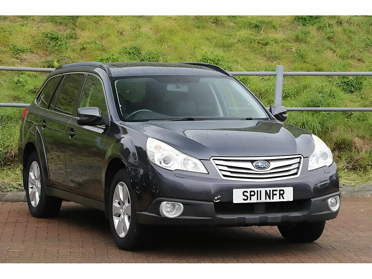 Used 2011 Subaru Outback Se Grey - Front View
