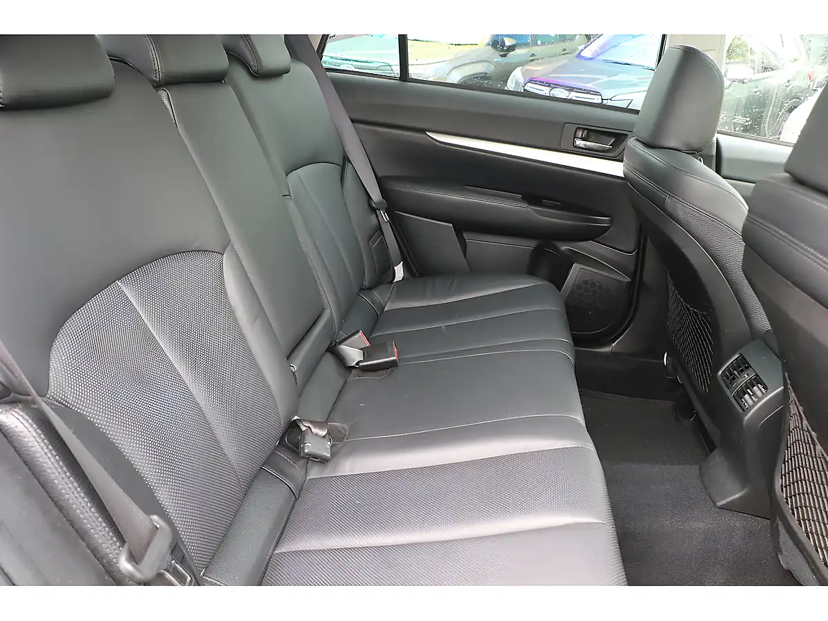 Used 2011 Subaru Outback Se Grey - Interior and Exterior details 11