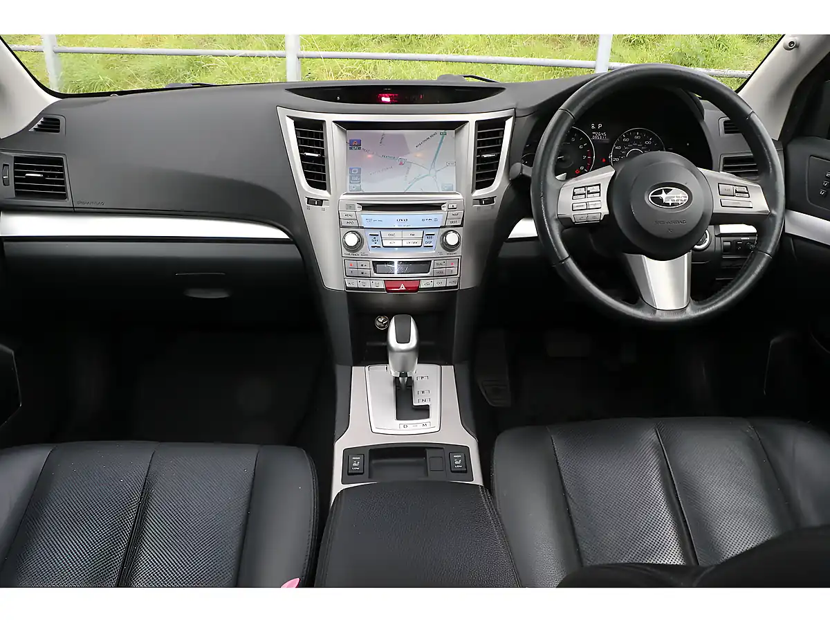 Used 2011 Subaru Outback Se Grey - Interior and Exterior details 12