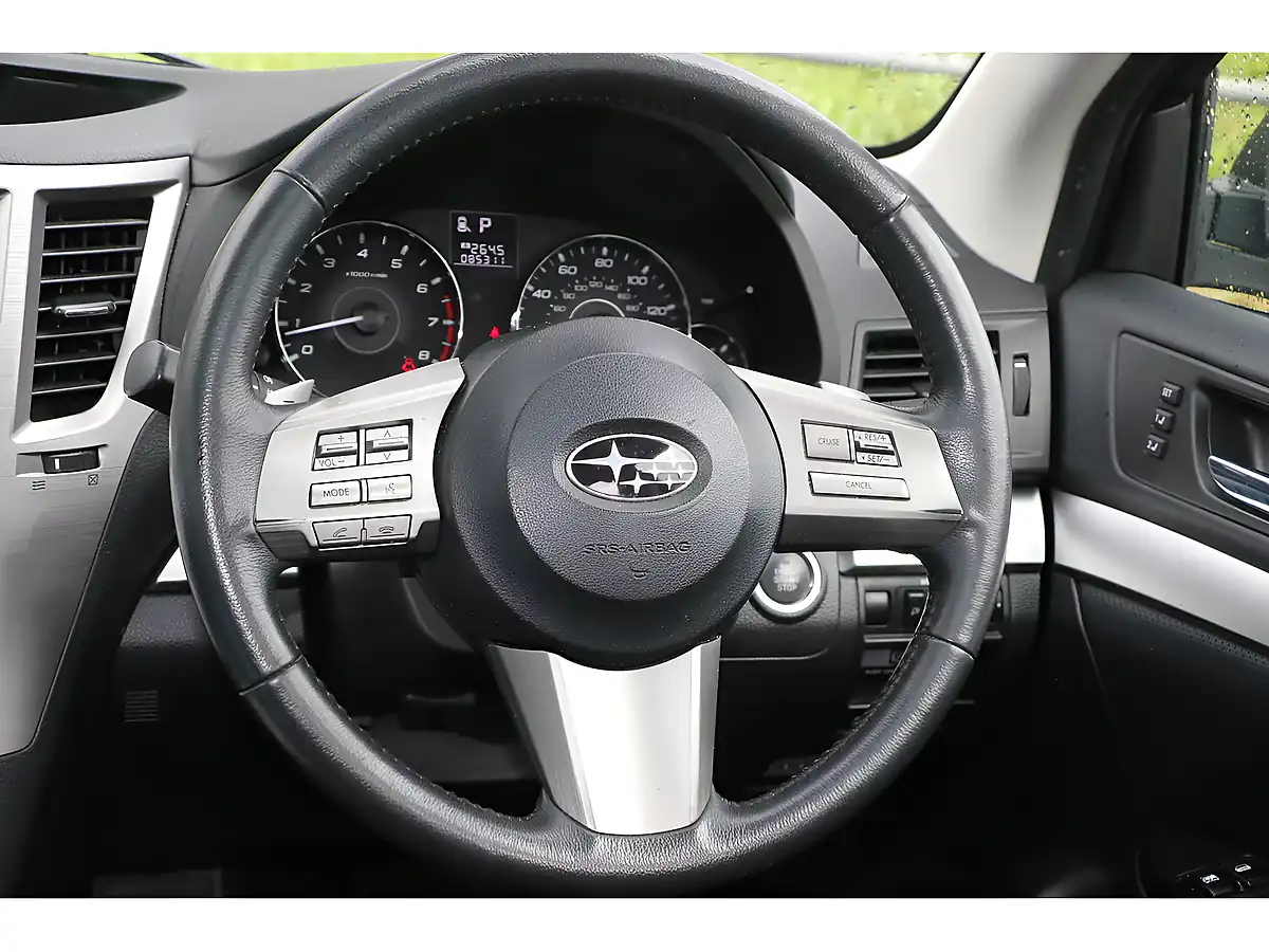 Used 2011 Subaru Outback Se Grey - Interior and Exterior details 14