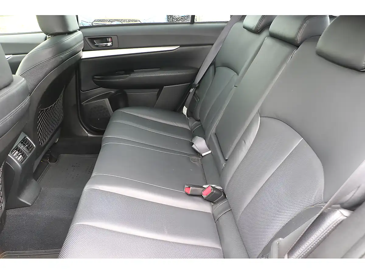 Used 2011 Subaru Outback Se Grey - Interior and Exterior details 17