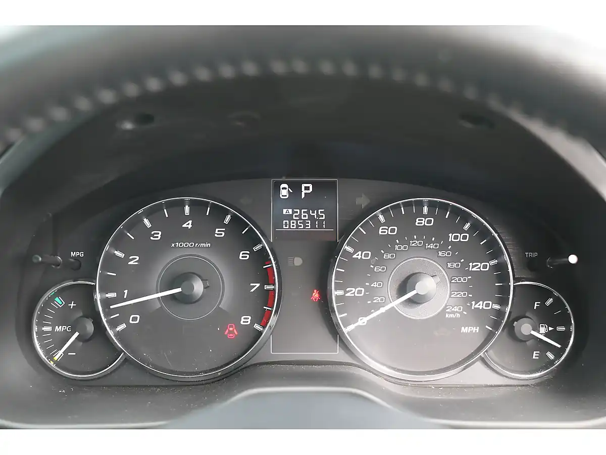 Used 2011 Subaru Outback Se Grey - Interior and Exterior details 6