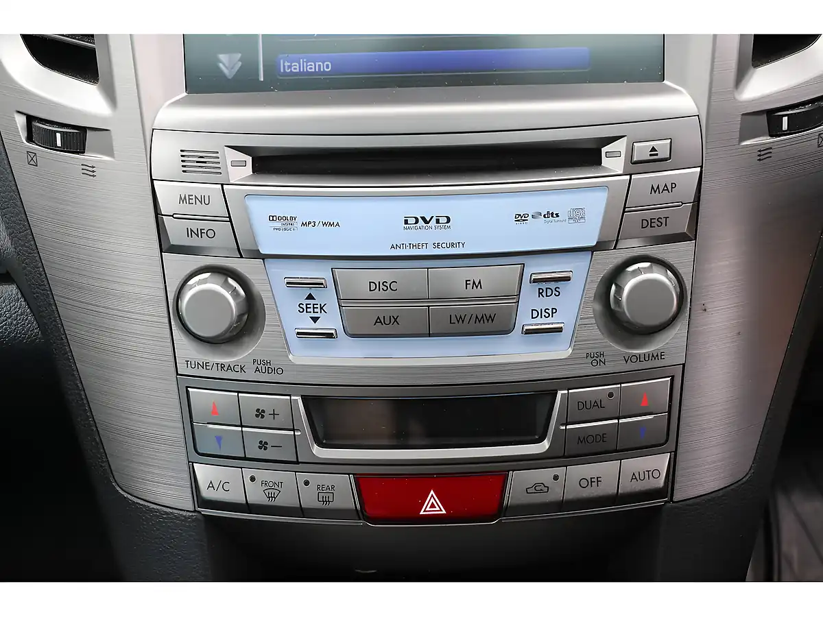 Used 2011 Subaru Outback Se Grey - Interior and Exterior details 7