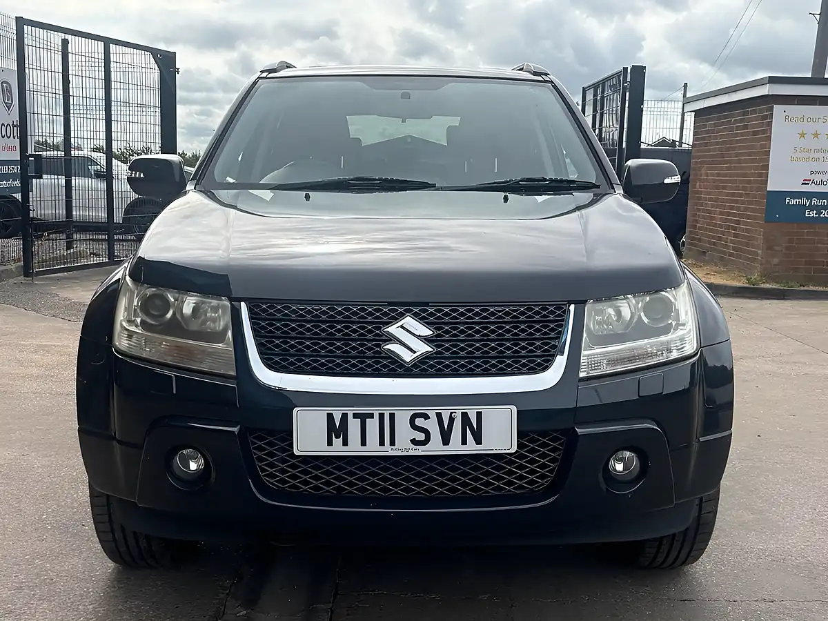 Used 2011 Suzuki Grand Vitara SZ5 Black - Interior and Exterior details 2