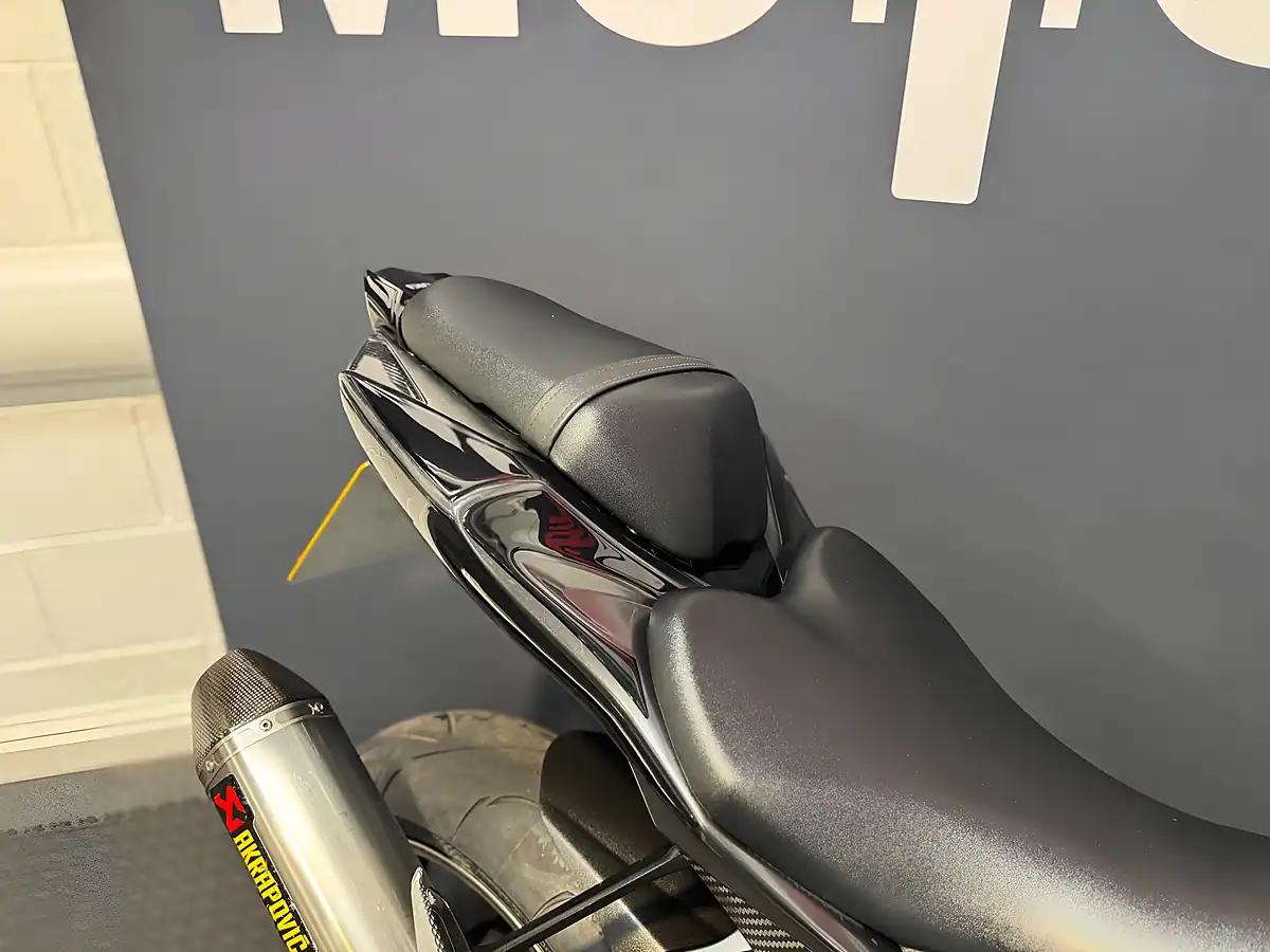 Used 2011 Suzuki GSX-R1000 - Interior and Exterior details 11
