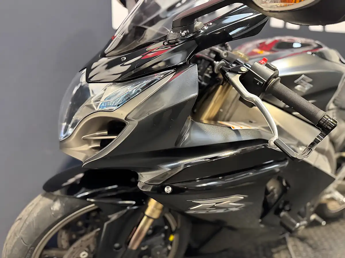 Used 2011 Suzuki GSX-R1000 - Interior and Exterior details 16