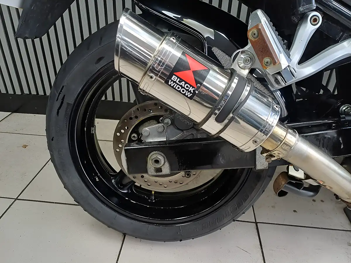 Used 2011 Suzuki GSX650F Black - Interior and Exterior details 16