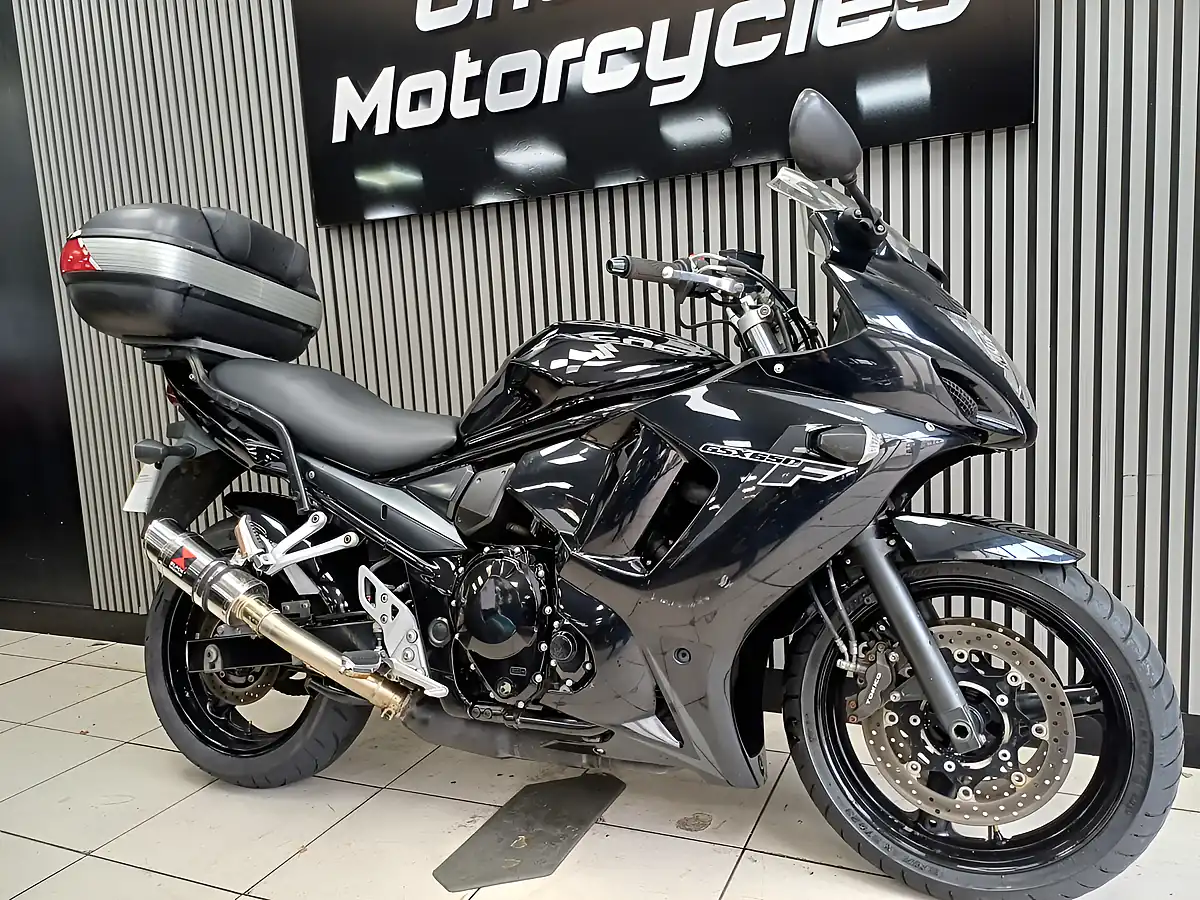 Used 2011 Suzuki GSX650F Black - Interior and Exterior details 5