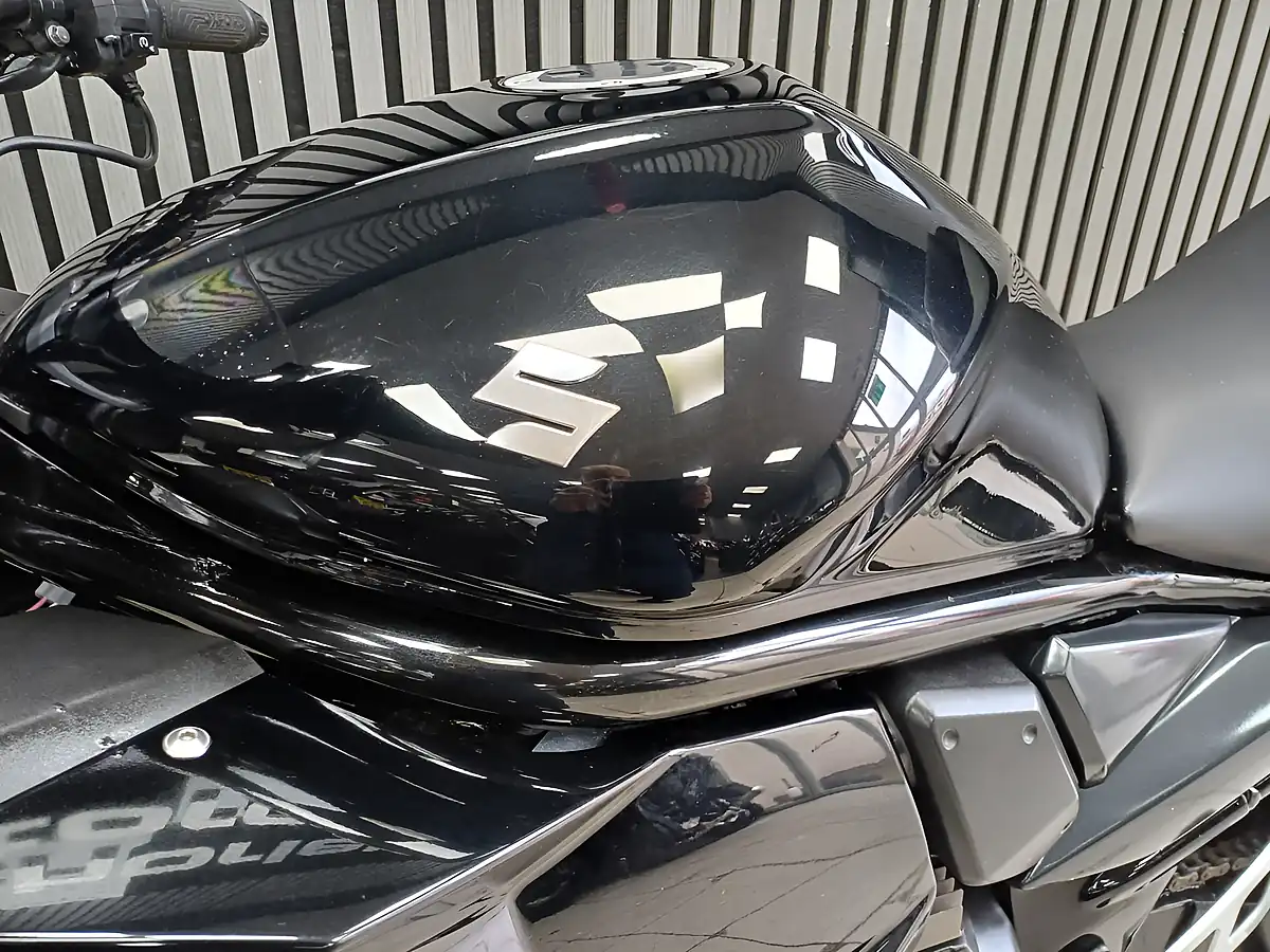 Used 2011 Suzuki GSX650F Black - Interior and Exterior details 8