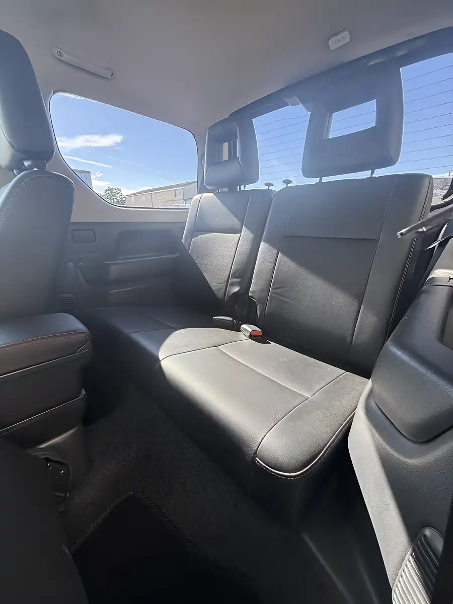 Used 2011 Suzuki Jimny SZ4 Black - Interior and Exterior details 12