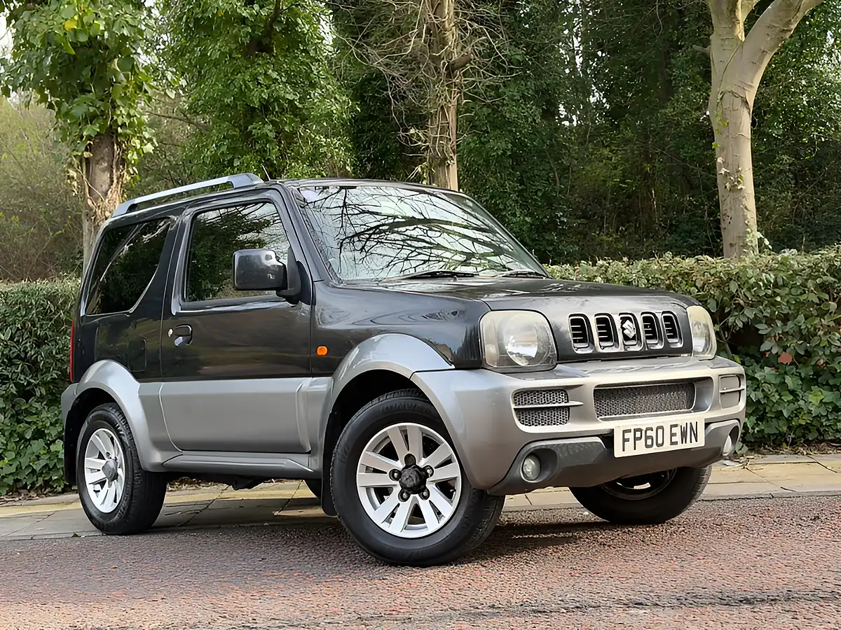 Used 2011 Suzuki Jimny SZ4 Black - Interior and Exterior details 2