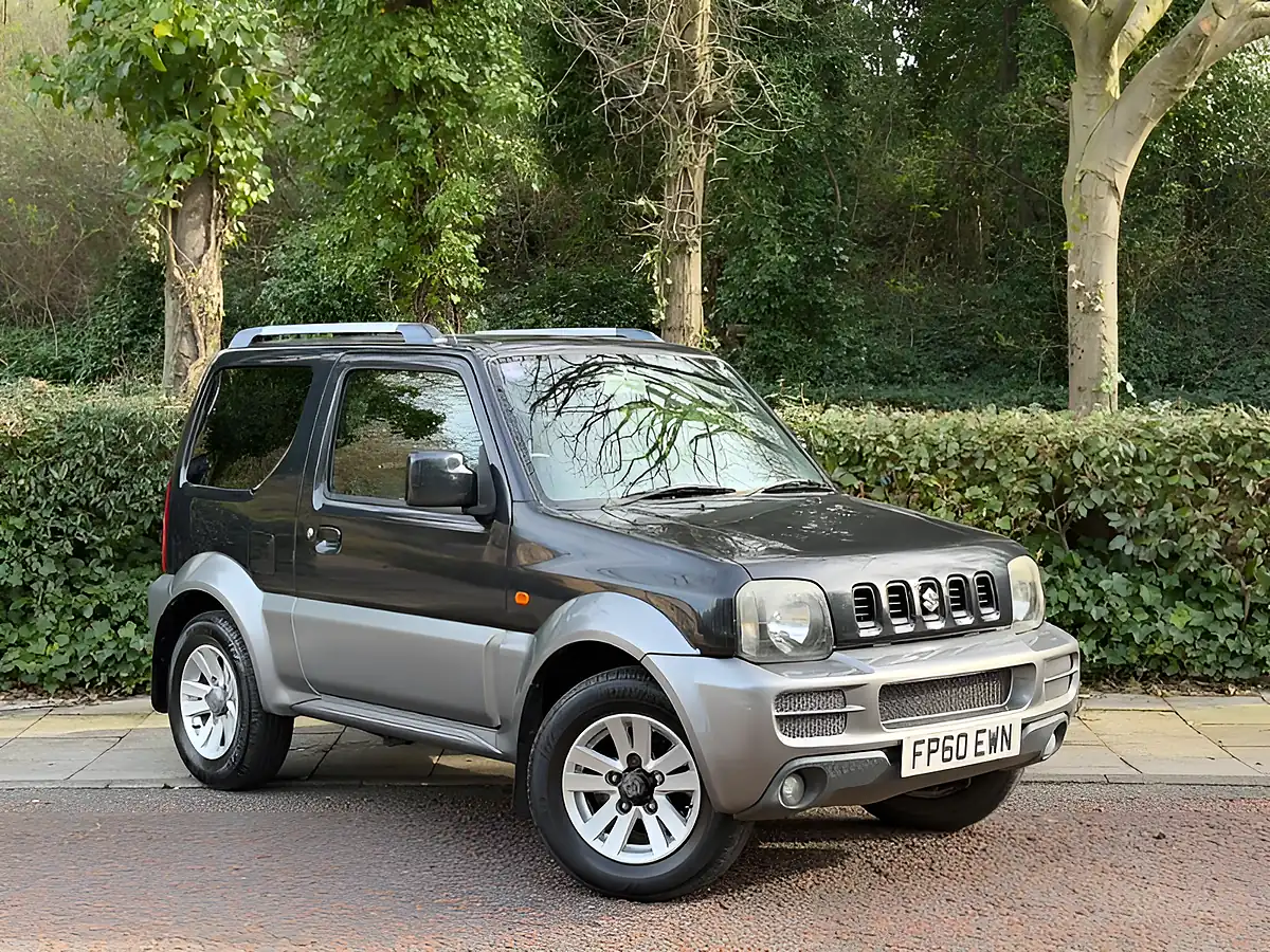 Used 2011 Suzuki Jimny SZ4 Black - Interior and Exterior details 4