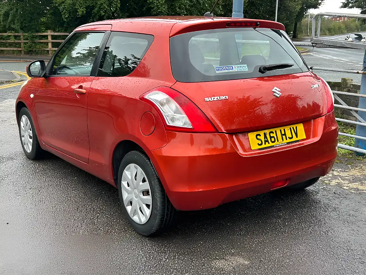 Used 2011 Suzuki Swift SZ2 Sunlight Copper - Interior and Exterior details 5