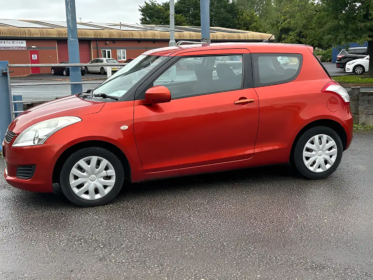 Used 2011 Suzuki Swift SZ2 Sunlight Copper - Interior and Exterior details 8