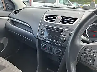 Used 2011 Suzuki Swift SZ3 Green - Interior and Exterior details 14