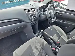 Used 2011 Suzuki Swift SZ3 Green - Interior and Exterior details 3