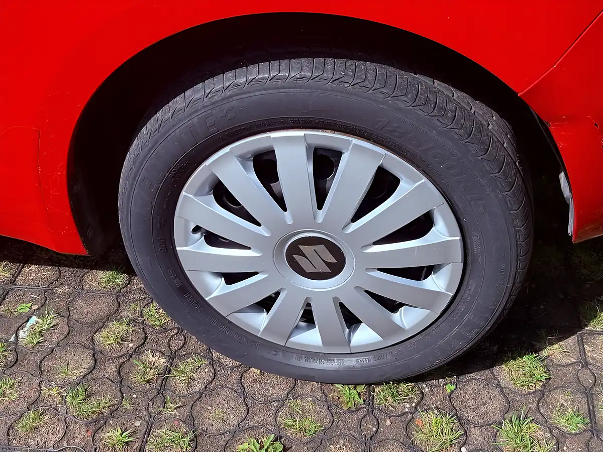 Used 2011 Suzuki Swift Sz3 Red - Interior and Exterior details 20
