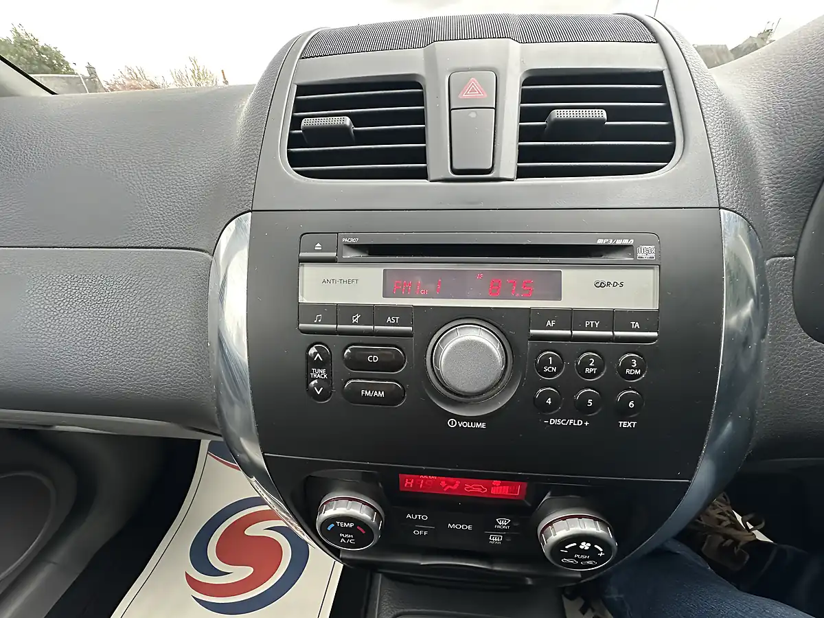 Used 2011 Suzuki SX4 SZ5 Grey - Interior and Exterior details 17