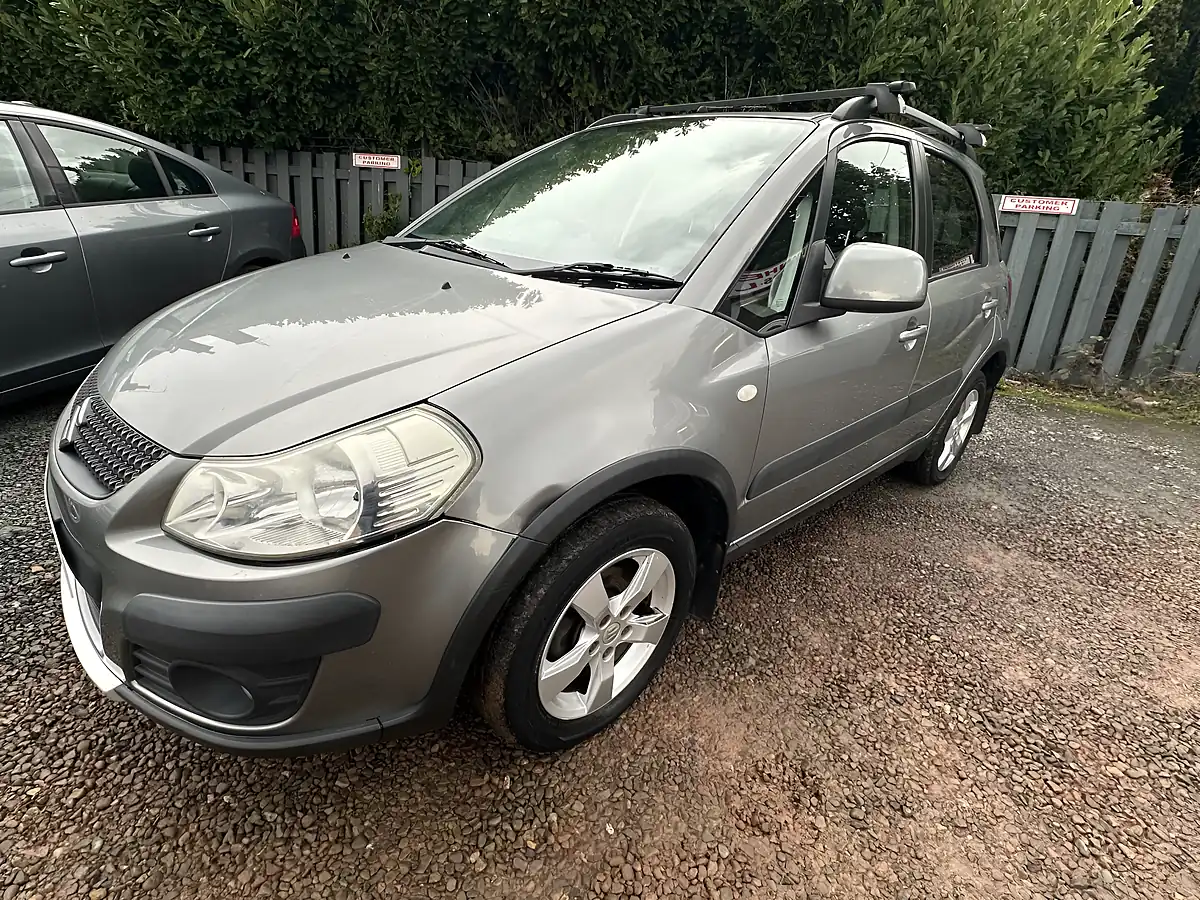 Used 2011 Suzuki SX4 SZ5 Grey - Interior and Exterior details 5