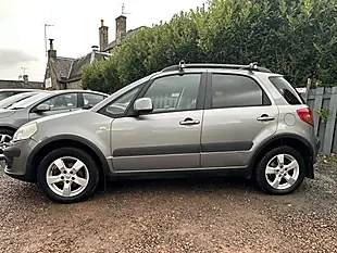 Used 2011 Suzuki SX4 SZ5 Grey - Interior and Exterior details 7