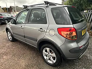 Used 2011 Suzuki SX4 SZ5 Grey - Interior and Exterior details 9