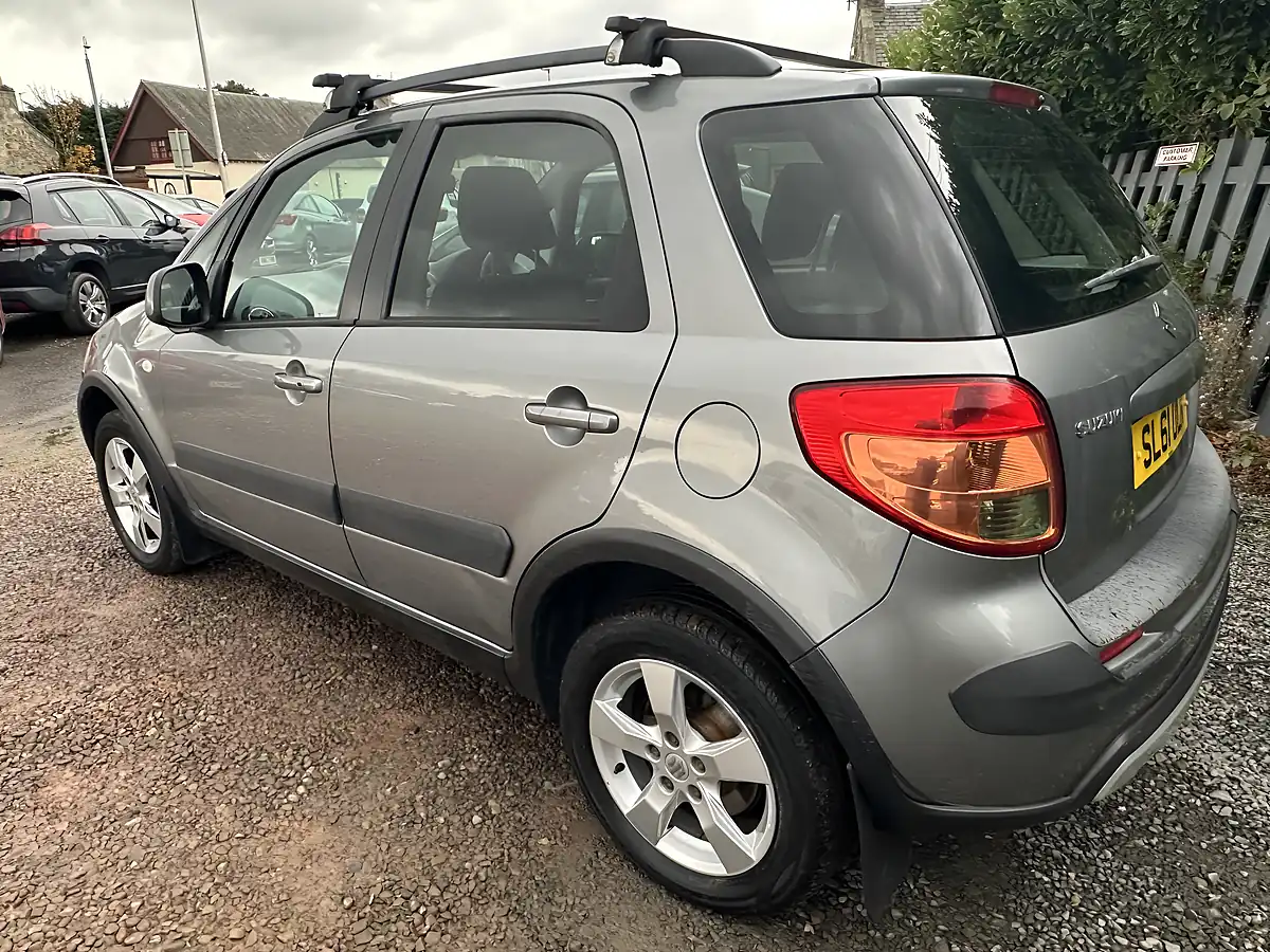 Used 2011 Suzuki SX4 SZ5 Grey - Interior and Exterior details 9