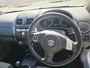 Used 2011 Suzuki SX4 SZ5 Silver - Interior and Exterior details 13