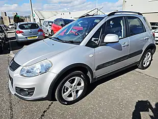 Used 2011 Suzuki SX4 SZ5 Silver - Interior and Exterior details 5