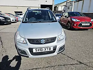 Used 2011 Suzuki SX4 SZ5 Silver - Interior and Exterior details 6