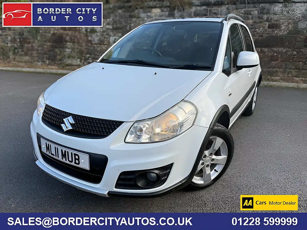 Used 2011 Suzuki SX4 SZ5 White - Front View