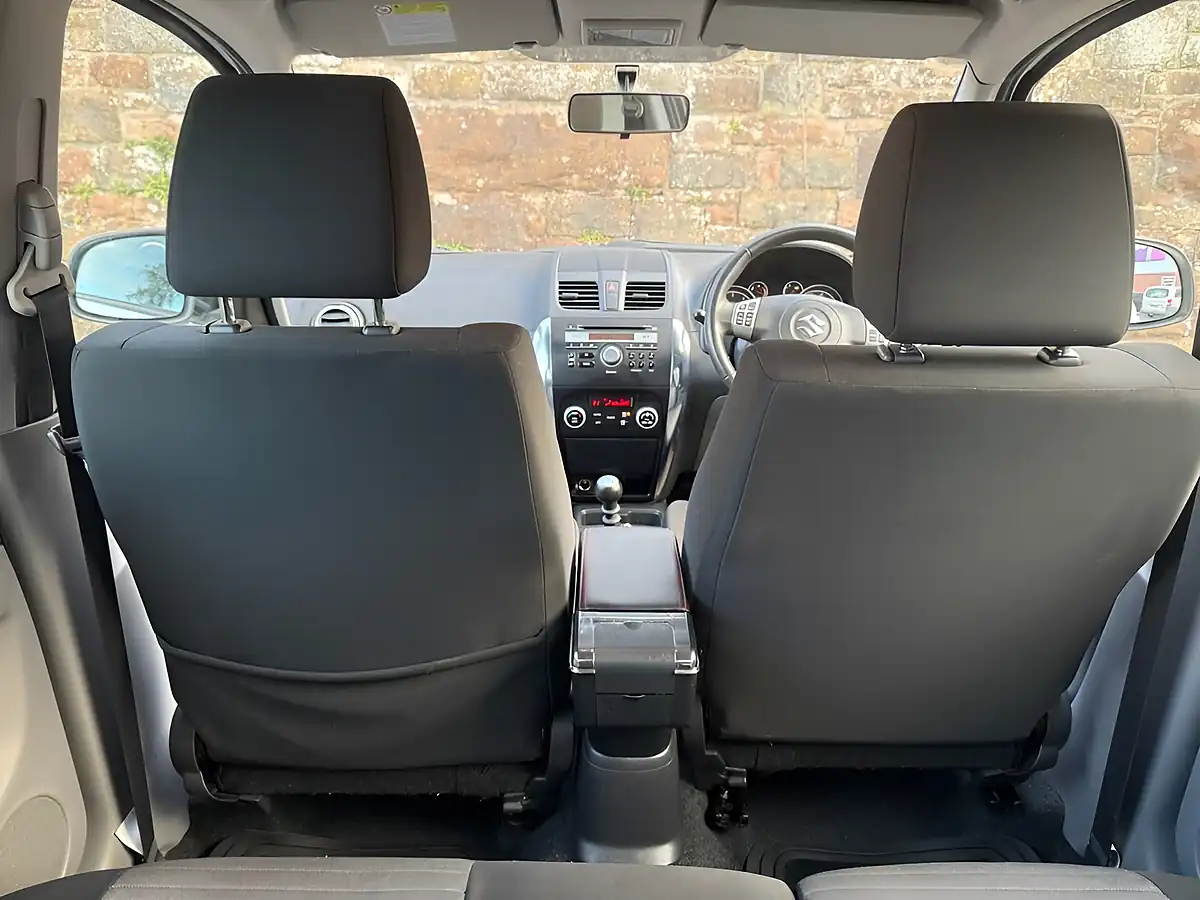 Used 2011 Suzuki SX4 SZ5 White - Interior and Exterior details 12