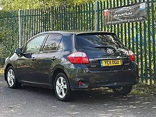 Used 2011 Toyota Auris Tr Black - Interior and Exterior details 11