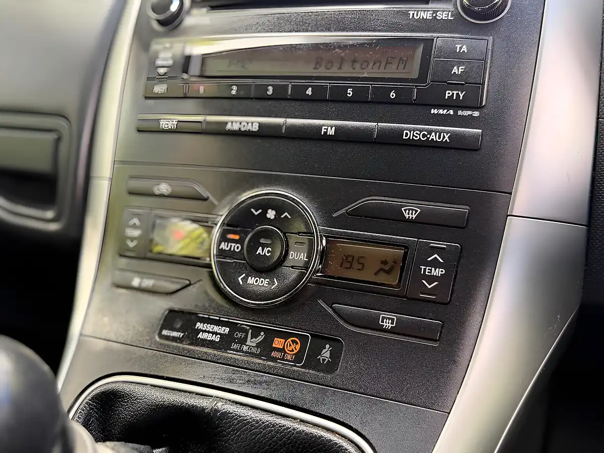Used 2011 Toyota Auris Tr Black - Interior and Exterior details 14