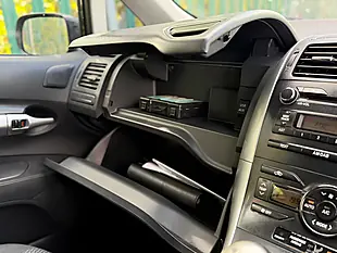 Used 2011 Toyota Auris Tr Black - Interior and Exterior details 17