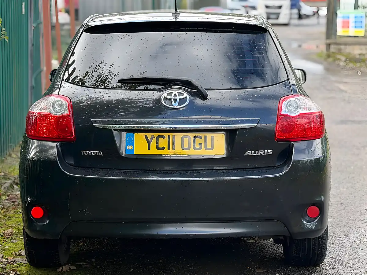 Used 2011 Toyota Auris Tr Black - Interior and Exterior details 7