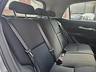Used 2011 Toyota Auris Tr Silver - Interior and Exterior details 16