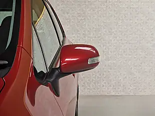 Used 2011 Toyota Auris Tr Vermillion Red - Interior and Exterior details 19