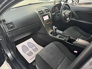 Used 2011 Toyota Avensis Tr Grey - Interior and Exterior details 11